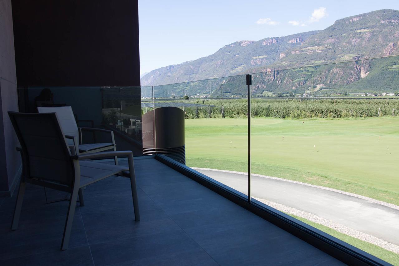 The Lodge Sporthotel - Golfclub Eppan Appiano Sulla Strada Del Vino Exterior photo