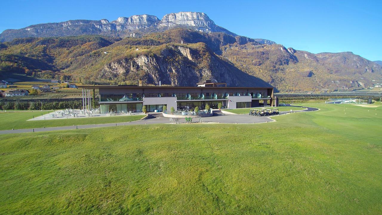 The Lodge Sporthotel - Golfclub Eppan Appiano Sulla Strada Del Vino Exterior photo